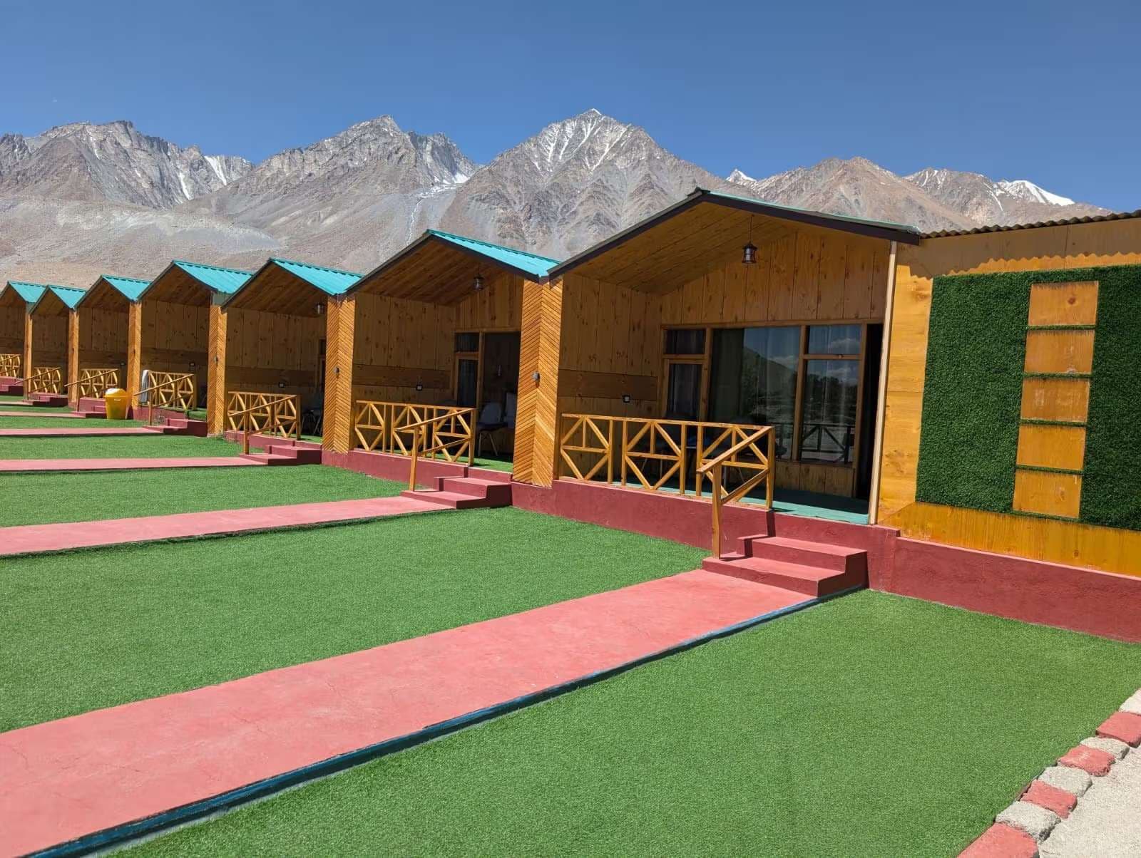 Pangong Pearl