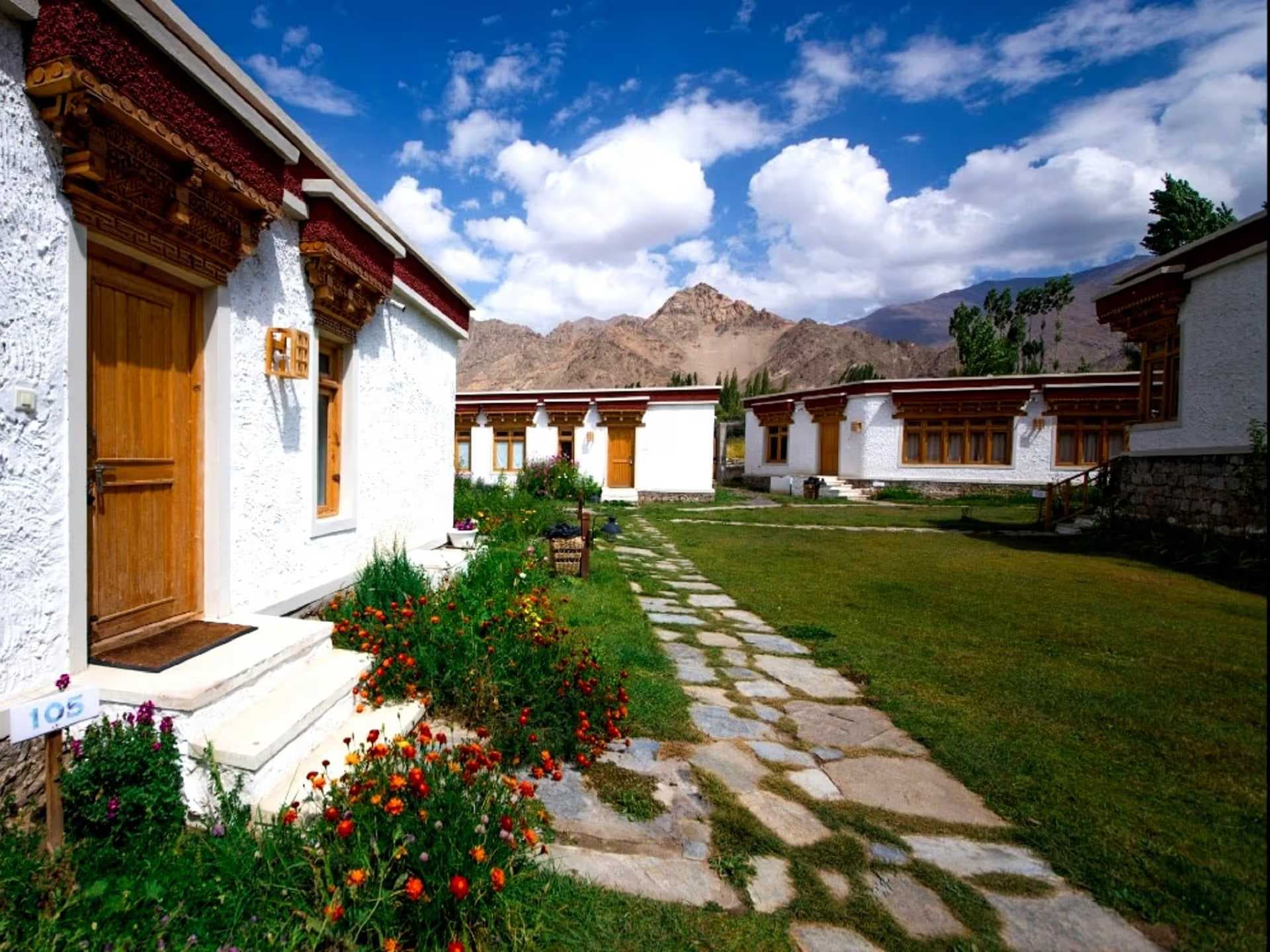 Saboo Resort